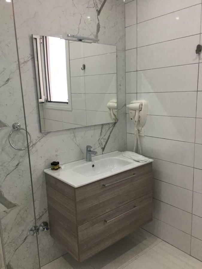Onira Luxury Rooms Саранда Экстерьер фото